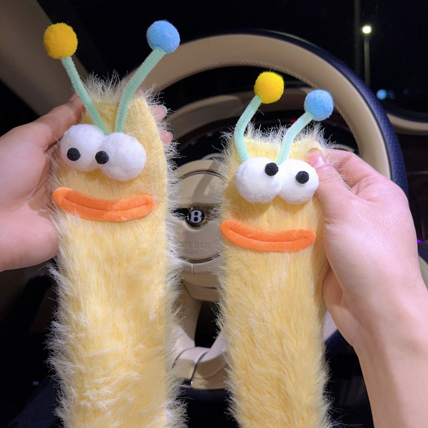 🎁Praktiske monstersokker – Dine nye lodde- og tullete fotvenner 🧦