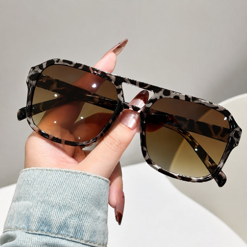 ✨🎁 Kjøp 1, få 1 gratis 🔥 Mest solgte produkt i 2026 🕶️ Retrobriller med flat topp