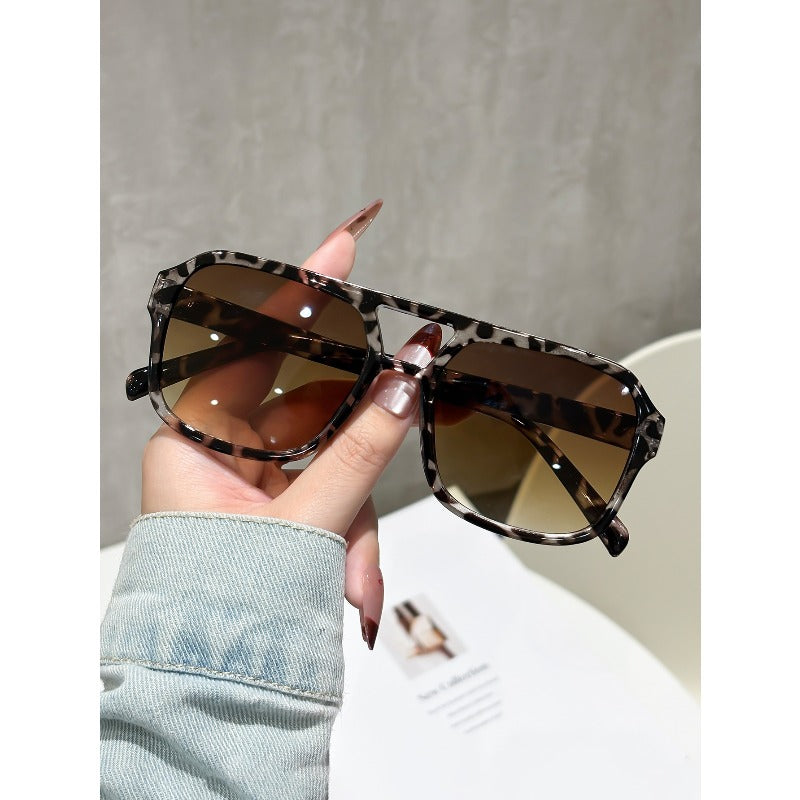 ✨🎁 Kjøp 1, få 1 gratis 🔥 Mest solgte produkt i 2026 🕶️ Retrobriller med flat topp