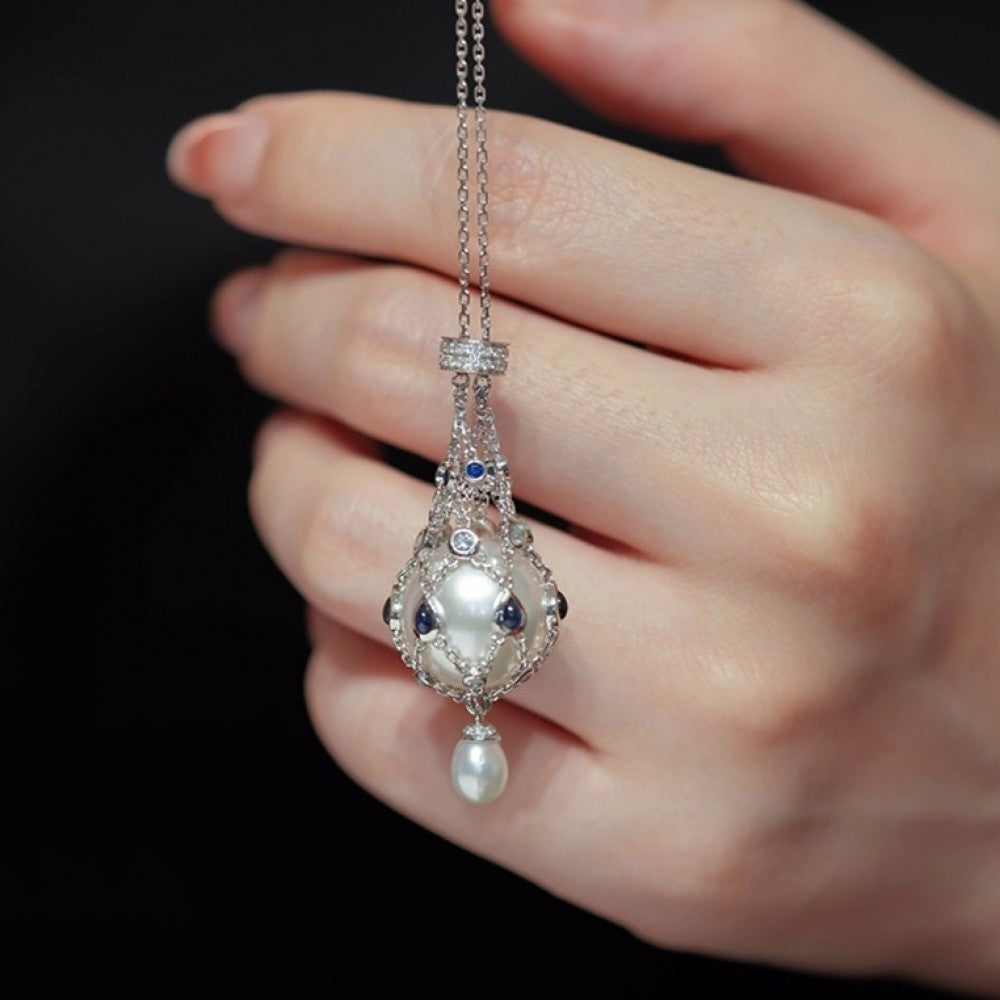 💫📿 Ferskvannsperle- og safiranheng 🔮✨ Utstråler en følelse av fasjonabel eleganse