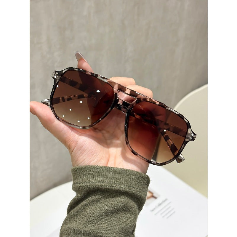 ✨🎁 Kjøp 1, få 1 gratis 🔥 Mest solgte produkt i 2026 🕶️ Retrobriller med flat topp