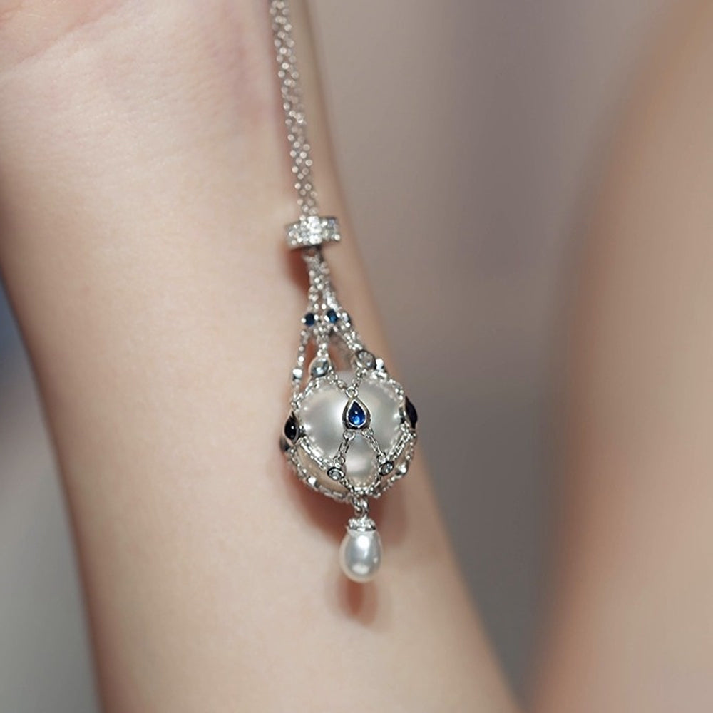 💫📿 Ferskvannsperle- og safiranheng 🔮✨ Utstråler en følelse av fasjonabel eleganse