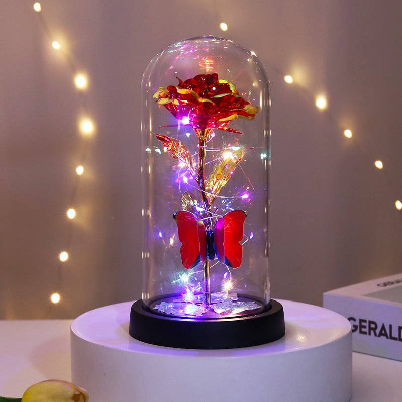 🔥Siste dag 49 % rabatt – 🌹Evig sommerfuglrose i glasskuppel med LED-belysning✨