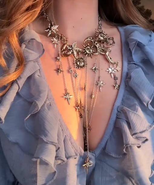 🔥Siste dag med spesialtilbud☀️ Fringe-halskjede med sol-, måne- og stjernemotiver🌙